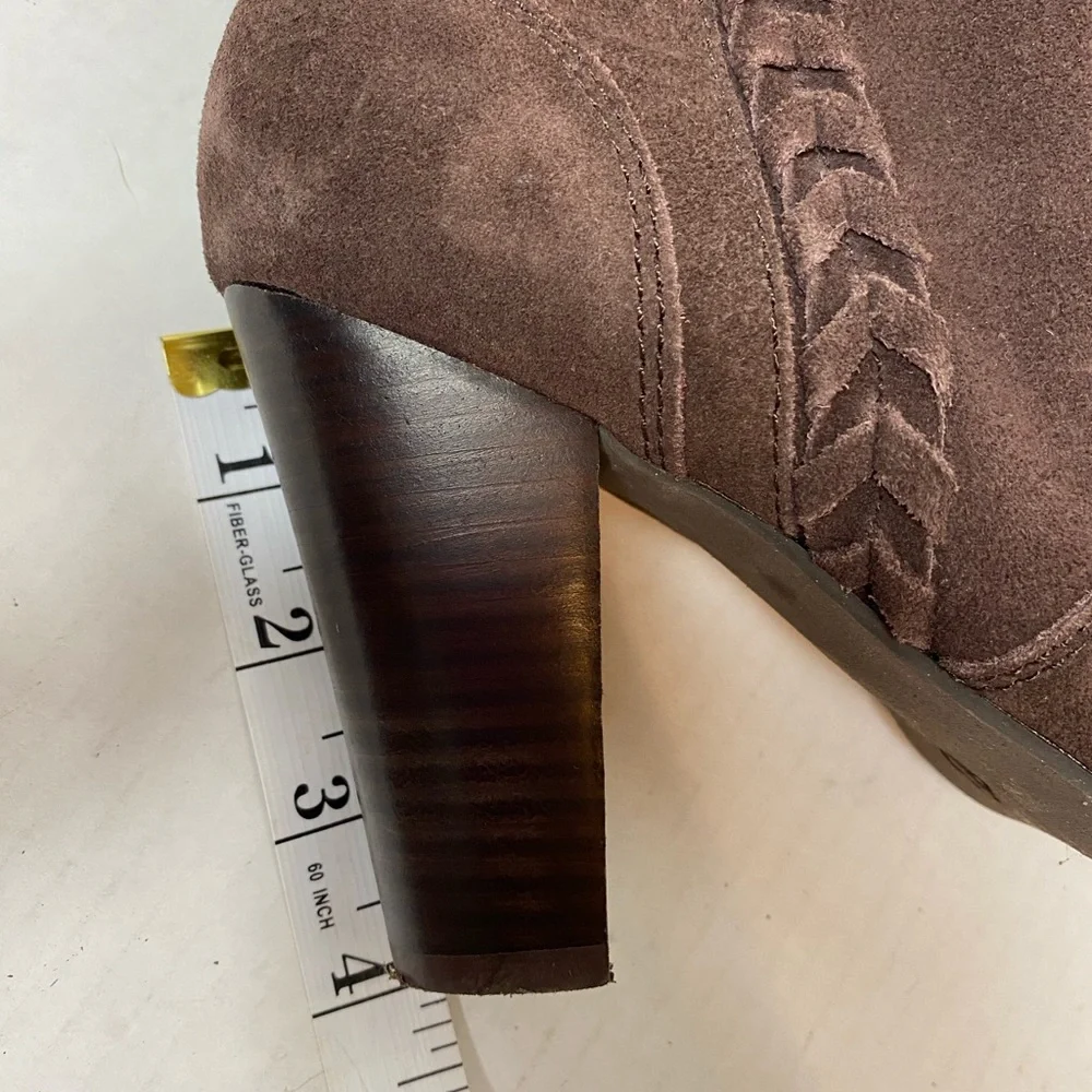 Very‎ Volatile Brown Leather Booties braided heel